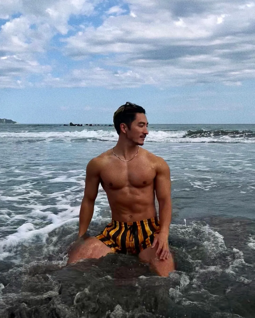 GAY圈热议的日本男男恋综 9位男嘉宾谁是天菜？-NICEOLO