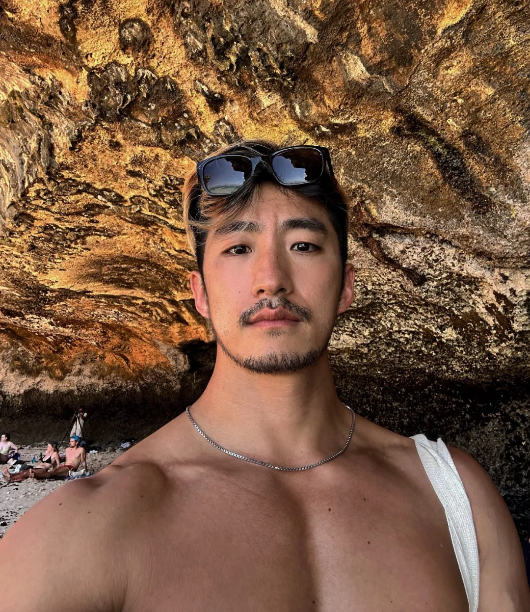 GAY圈热议的日本男男恋综 9位男嘉宾谁是天菜？-NICEOLO