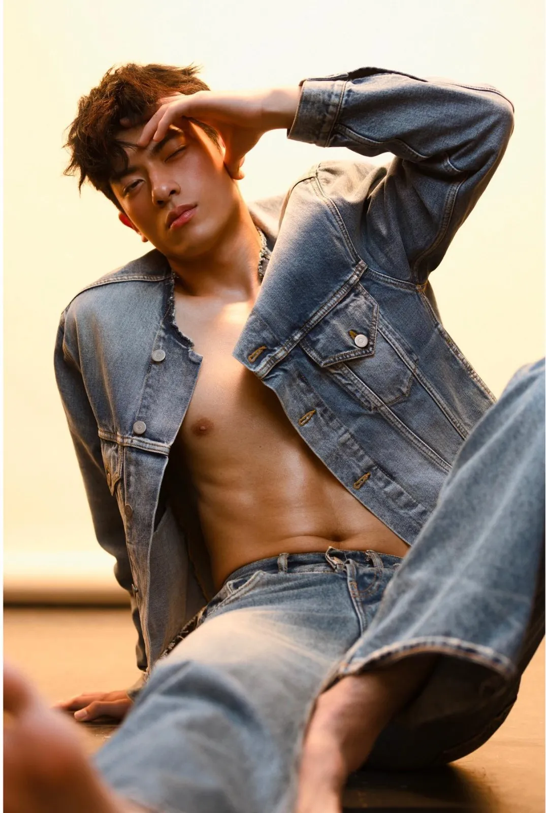19岁的钻石男大,又又又被男摄影师拍了!-NICEOLO