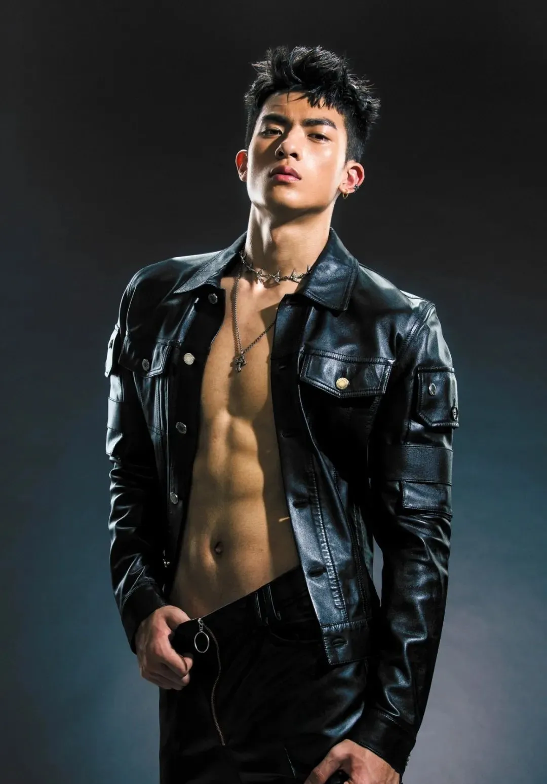 19岁的钻石男大,又又又被男摄影师拍了!-NICEOLO