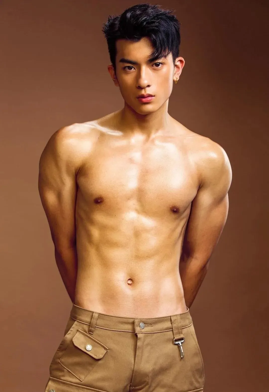 19岁的钻石男大,又又又被男摄影师拍了!-NICEOLO
