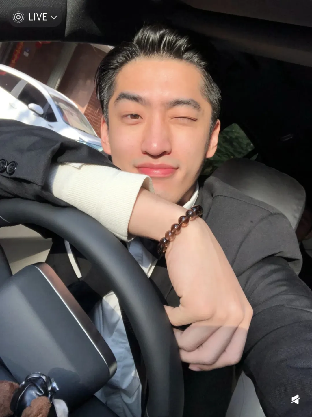 人家秋雅結婚,你一個大鼻子伴郎又唱又跳的!-NICEOLO