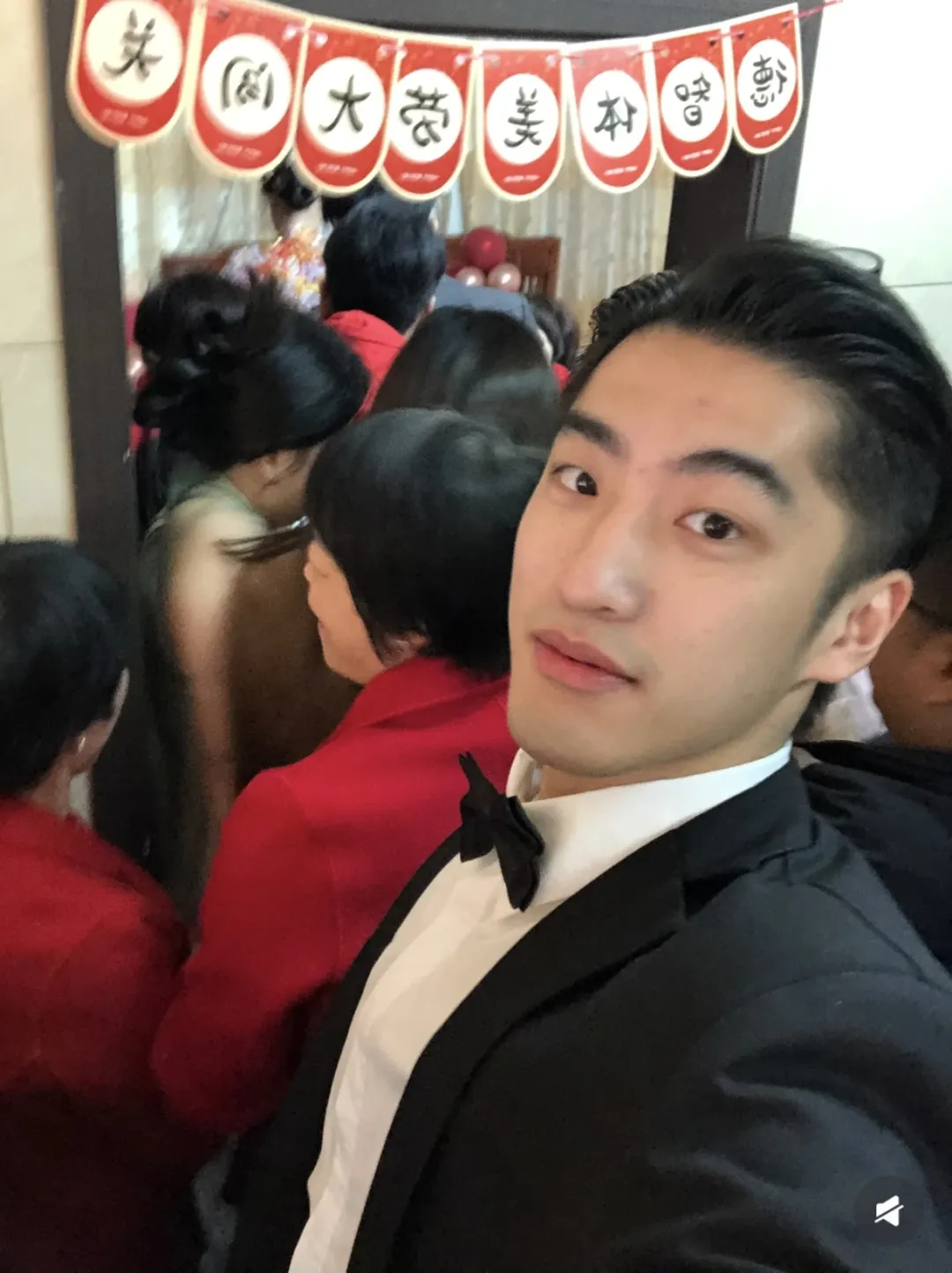 人家秋雅結婚,你一個大鼻子伴郎又唱又跳的!-NICEOLO