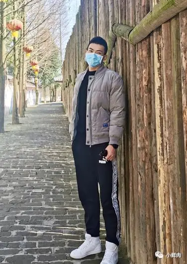 成都太古里执勤特警小哥意外走红，这也太帅了吧！-NICEOLO