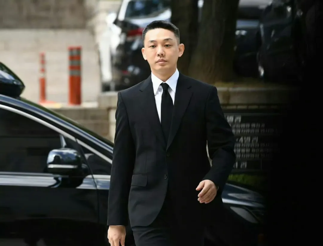 刘亚仁竟然宣布复出了!他与30岁熟男的瓜都吃了吗?!-NICEOLO