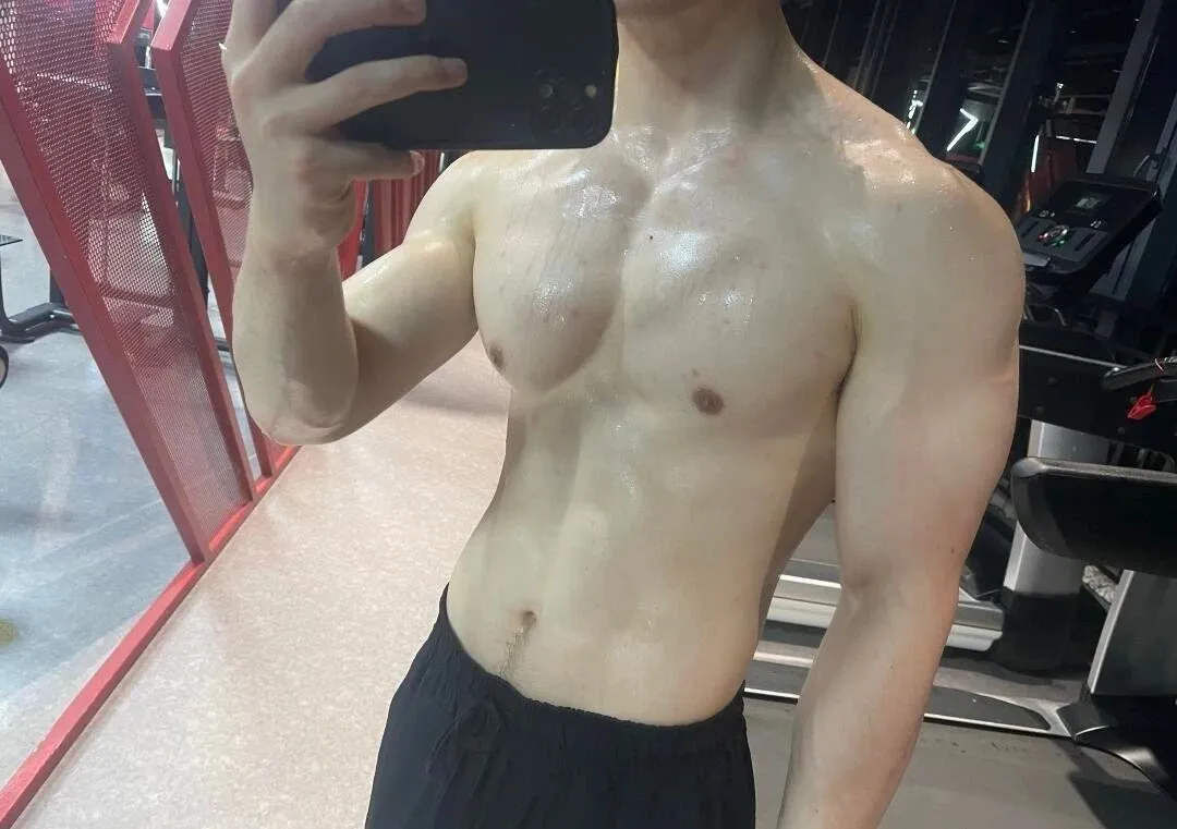 到位的男技师都这么优质了吗？之前p图假照差距大引热议！-NICEOLO