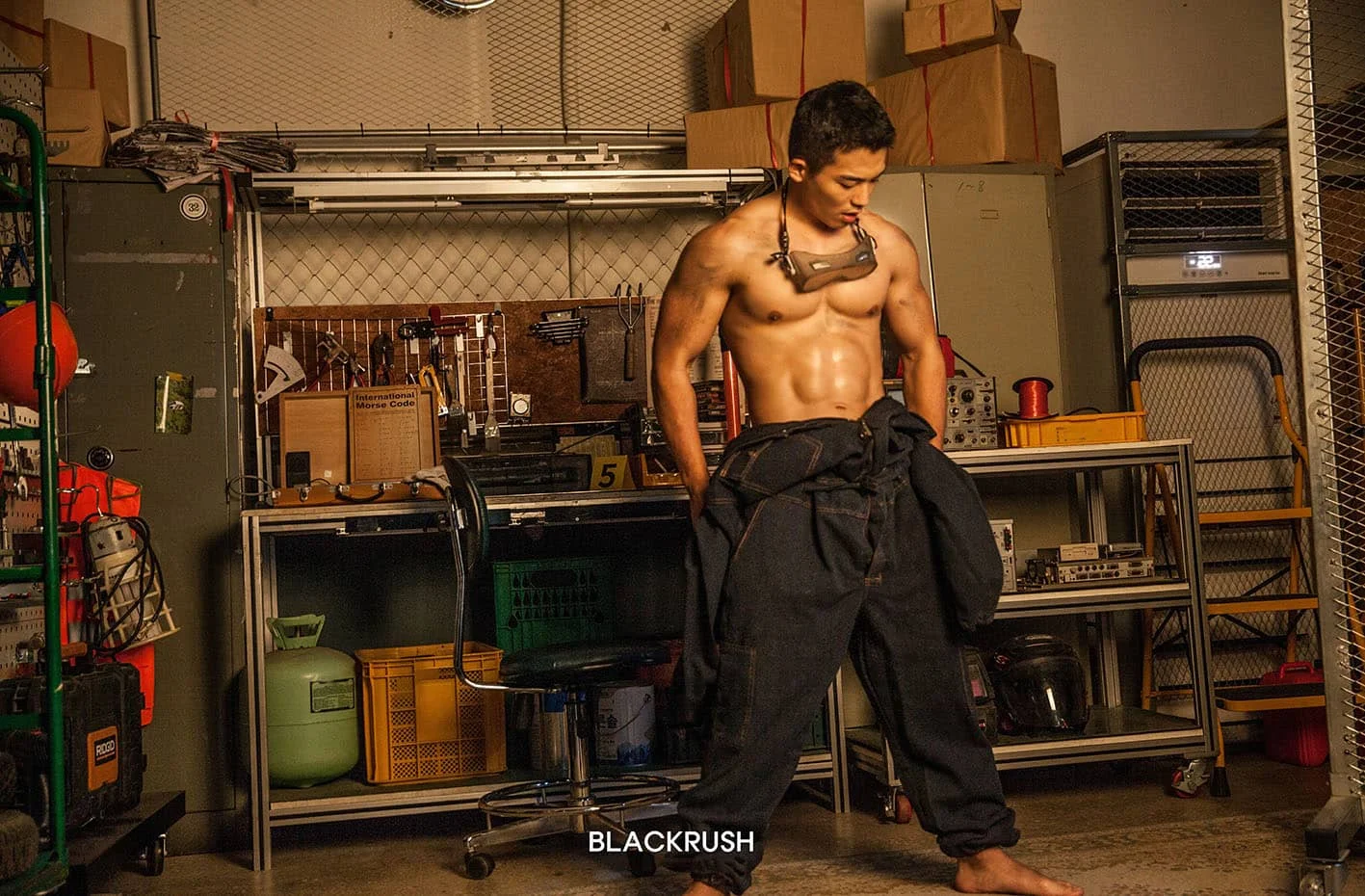 BLACK RUSH Vol.36 (SPICY) – HWAN-NICEOLO